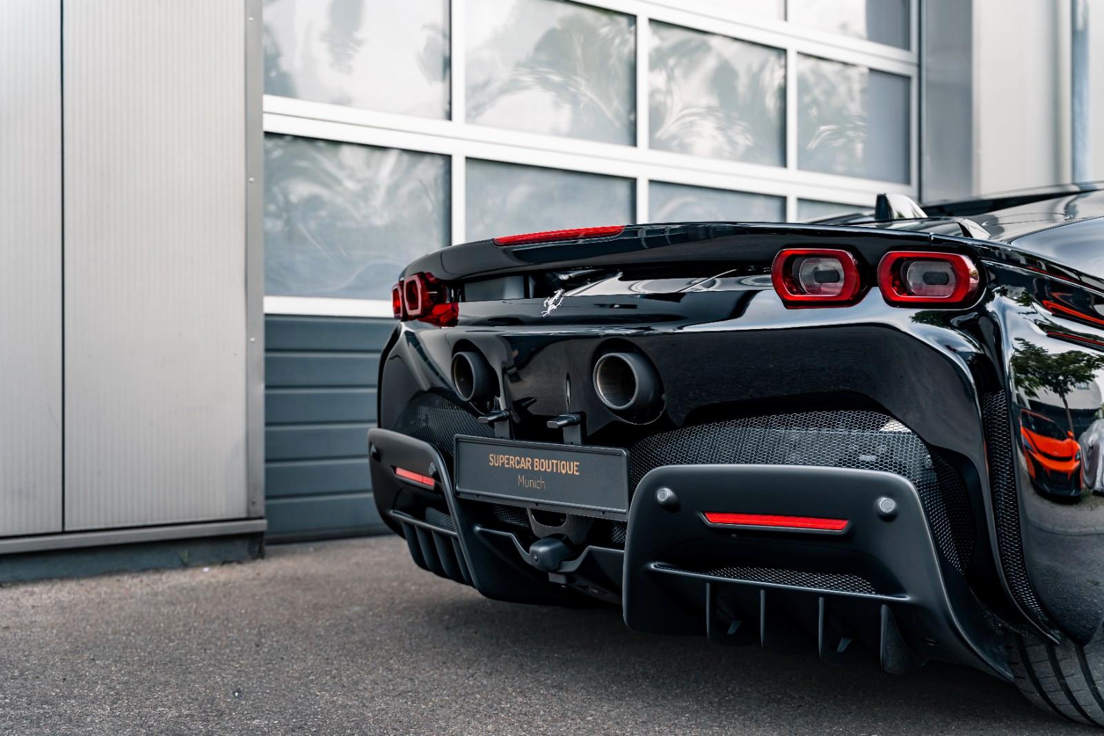 Ferrari SF90 Spider//ARANCIO//AFS//LIFT//CARBON//360-CAM