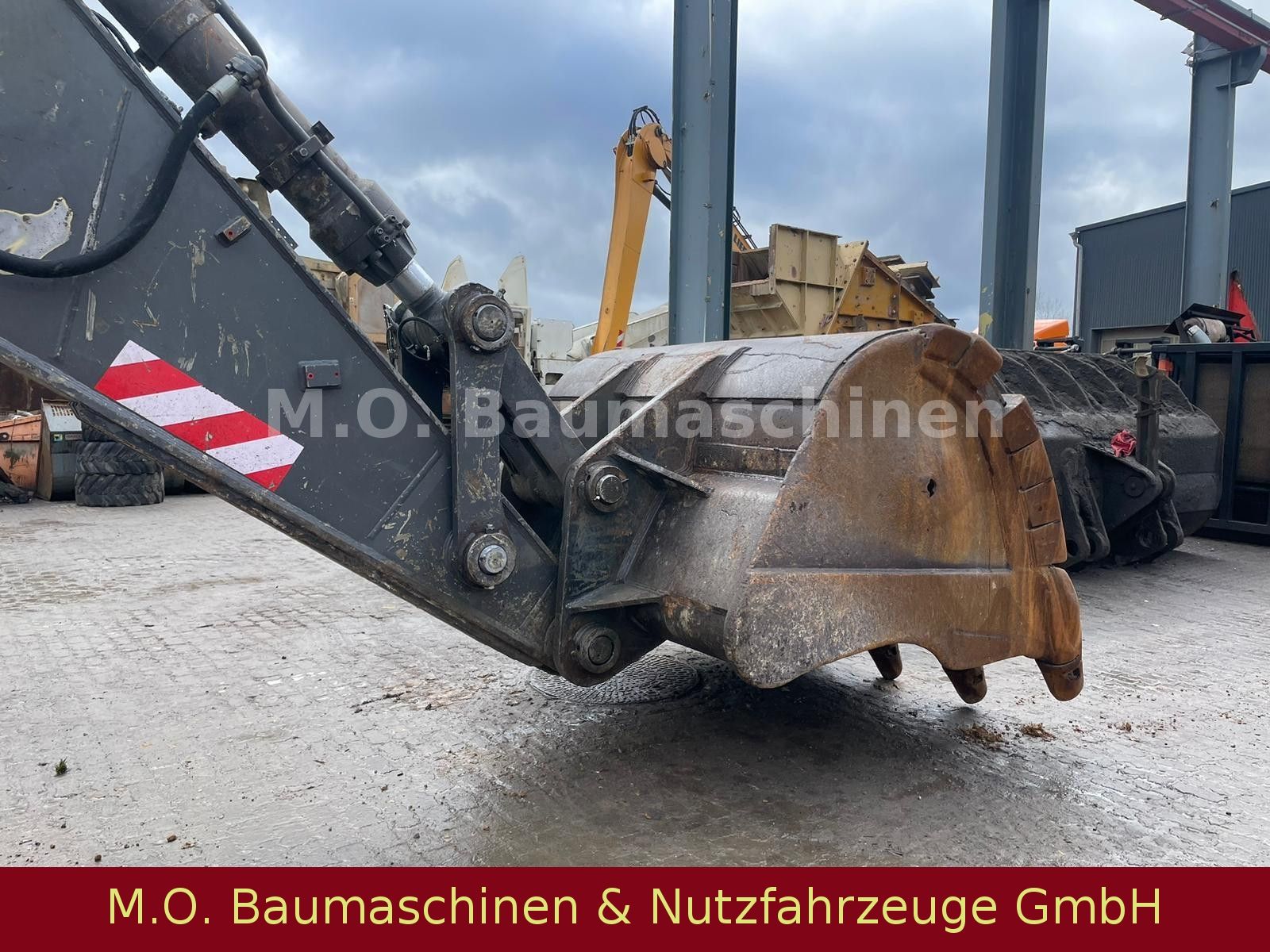 Fahrzeugabbildung Volvo EC 700 BLC / Klima / Fahrwerk 70 % /