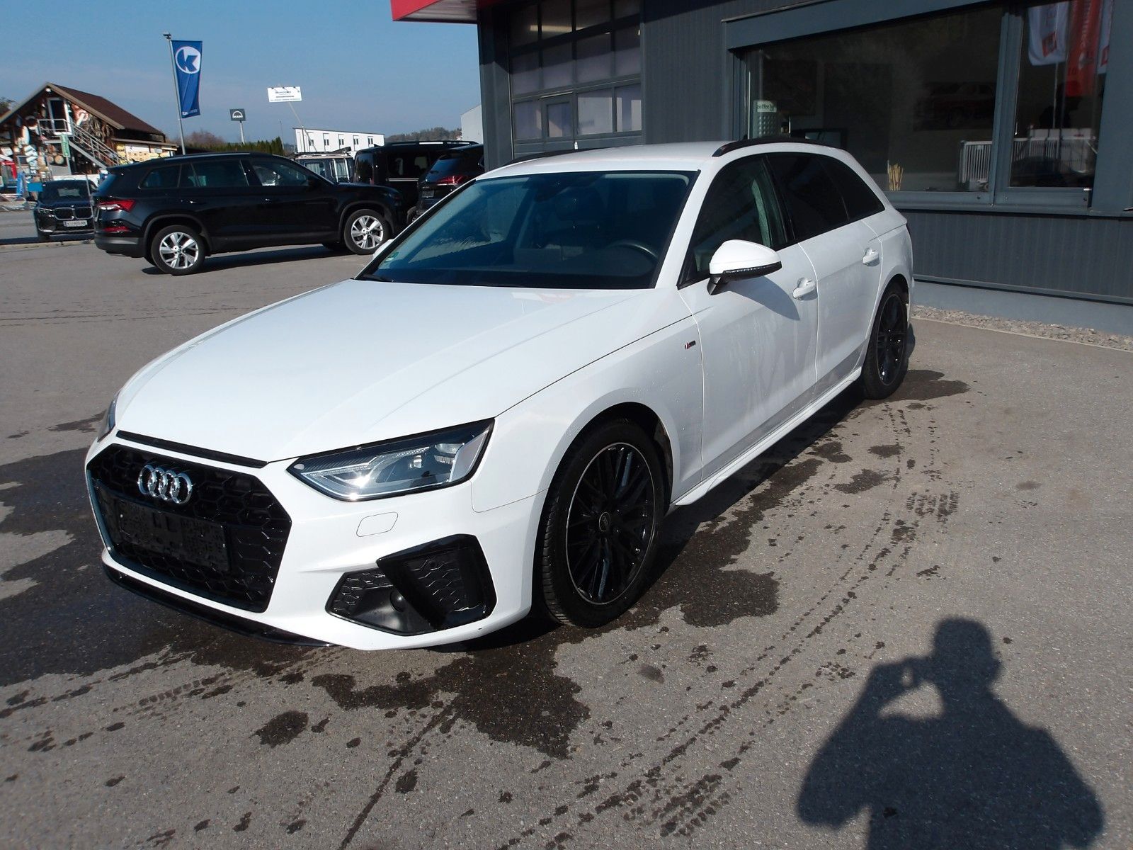 Audi A4 Avant 35 TFSI S line EXP € 18490.-