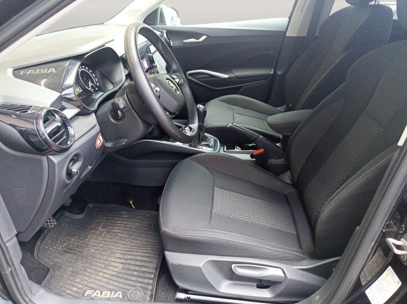 Fahrzeugabbildung SKODA Fabia 1.0 TSI Style OPF LED+PDC+SMART-LINK+WINTE