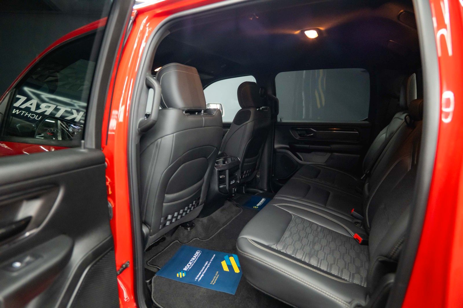 Fahrzeugabbildung Dodge RAM 5.7 V8 HEMI 4x4 Built to Serve AXLE LOCK FOX