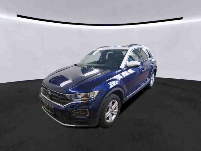 Volkswagen T-Roc 1.6 TDI IQ.DRIVE PANO VIRTUAL CAM ACC 18"