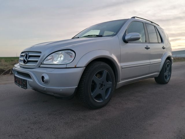 Mercedes-Benz ML 55 AMG mit 500er Motor