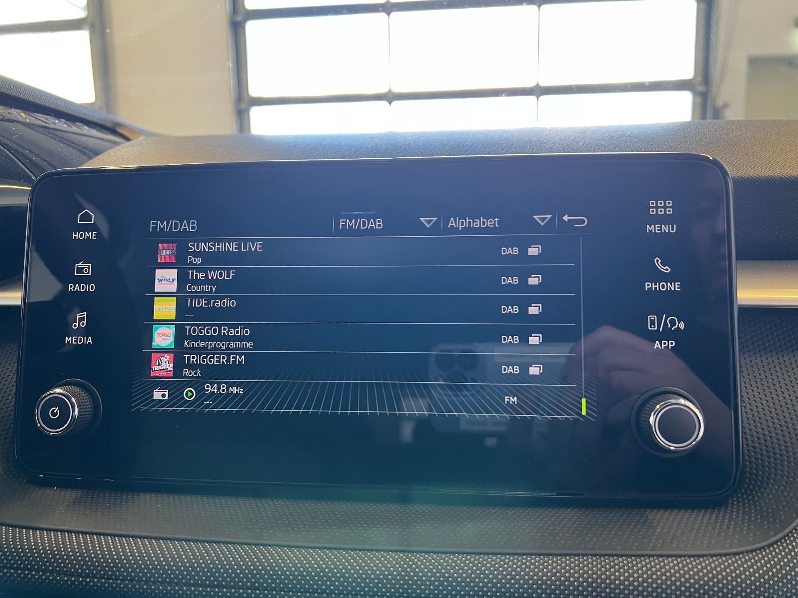 Fahrzeugabbildung SKODA Fabia Tour *Winter-Paket,KESSY,Einparkhilfe*
