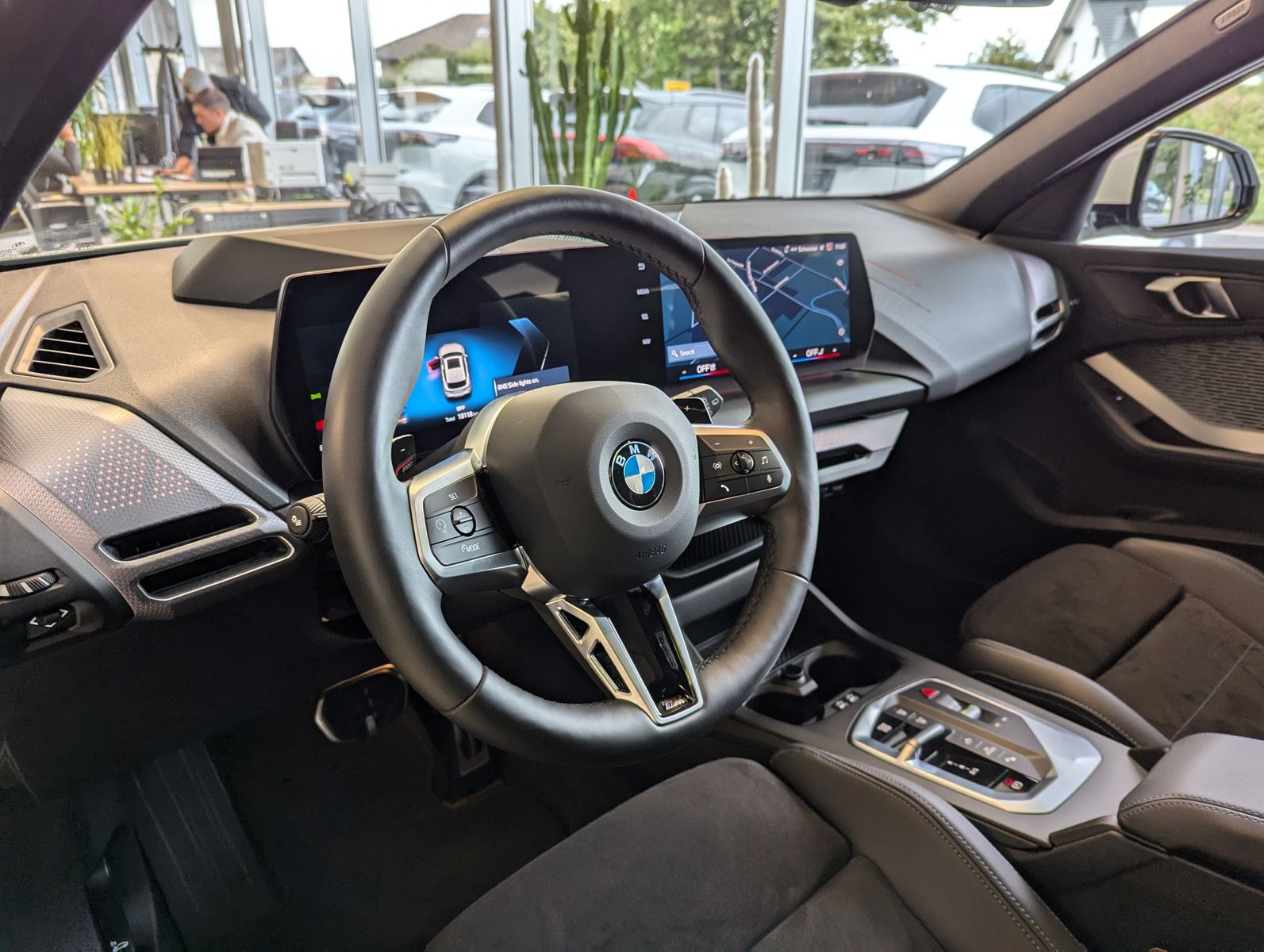 BMW 118 d M-Sport Pano HUD Innovations-Paket 360 AHK - Image 21