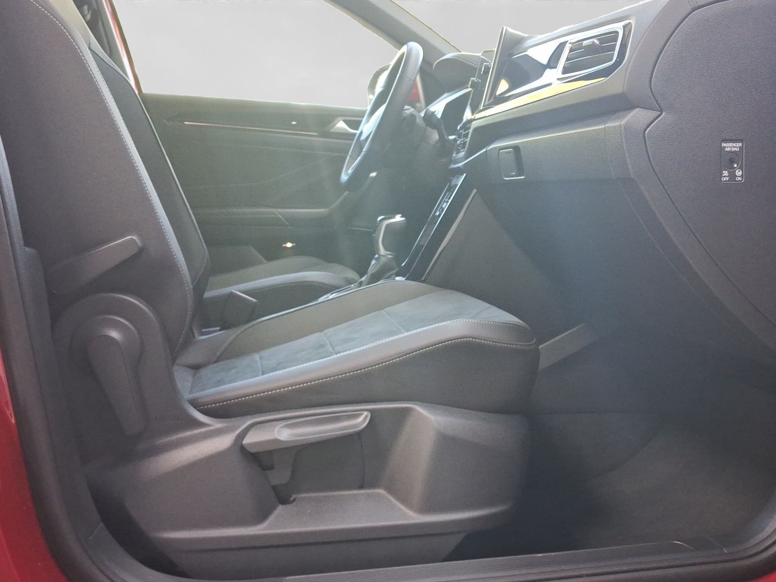 Volkswagen T-Roc 2.0 TDI DSG R-LINE NAVI AHK KAMERA KEYLESS foto 4