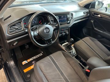 MYAUTOCENTER – Gebraucht- und Jahreswagen mit Werkstattservice in Pfaffenhofen Volkswagen T-Roc Style *LED*Unfallfrei*TÜV*PDC*