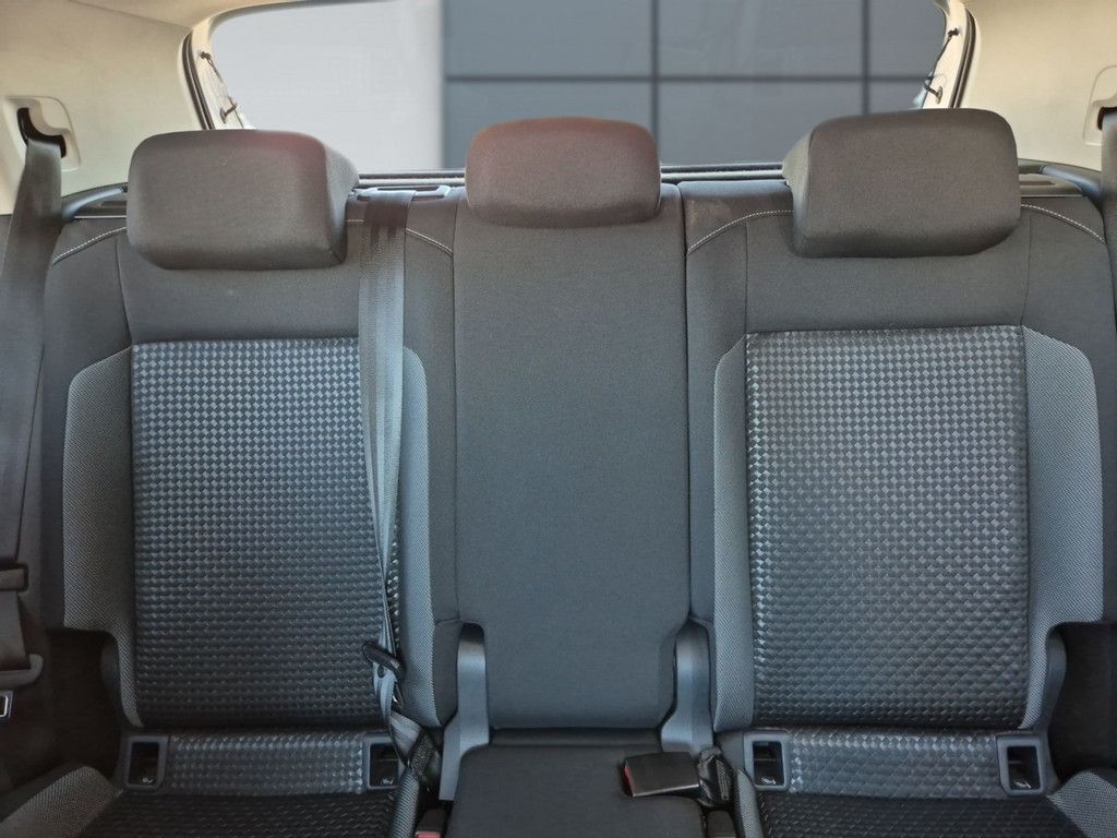 T-Cross 1.0 TSI Active *NAVI*DAB*REAR VIEW*SHZ*P