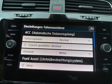 Volkswagen Golf VII Variant IQ+LED+APP+ACC+LkHz+Pano