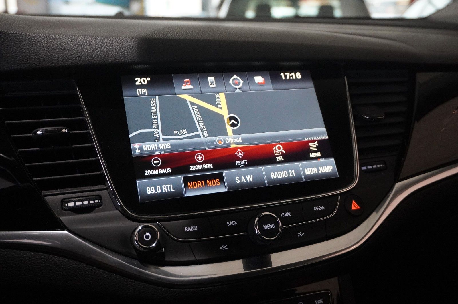 Fahrzeugabbildung Opel Astra K Lim. 1.6D INNOV. NAVI/LED/KAMERA/SPORT