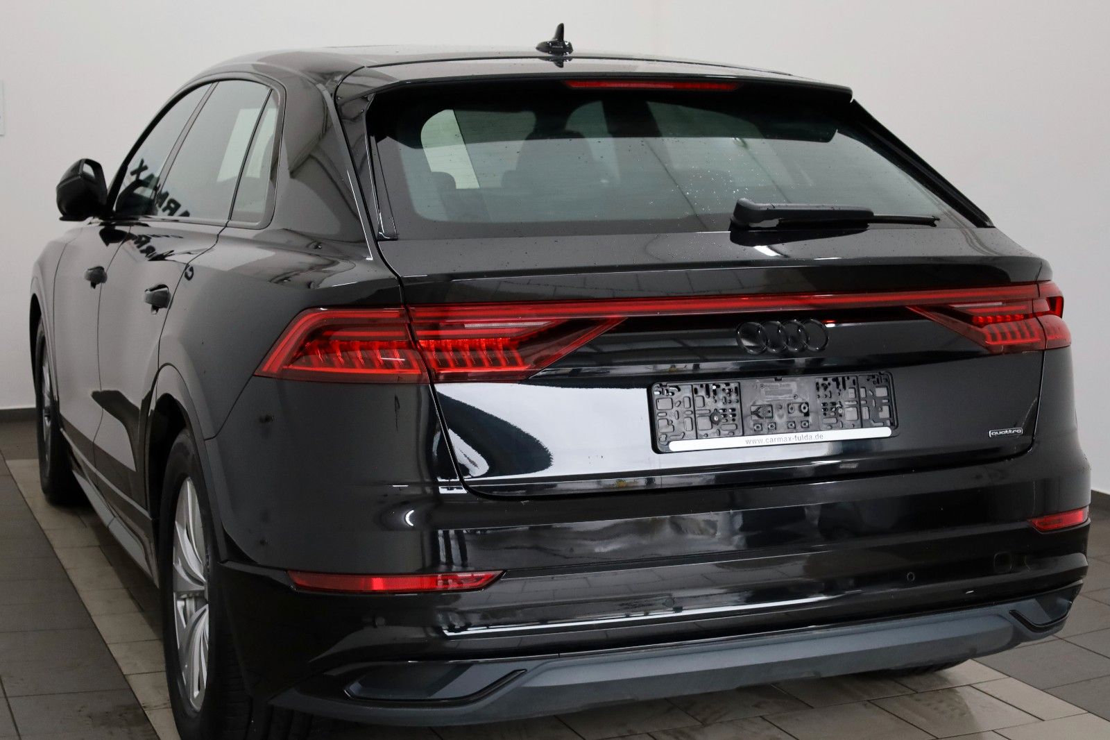 Fahrzeugabbildung Audi Q8 55 TFSI quattro, Navi,SH,Kamera,Panorama,B&O