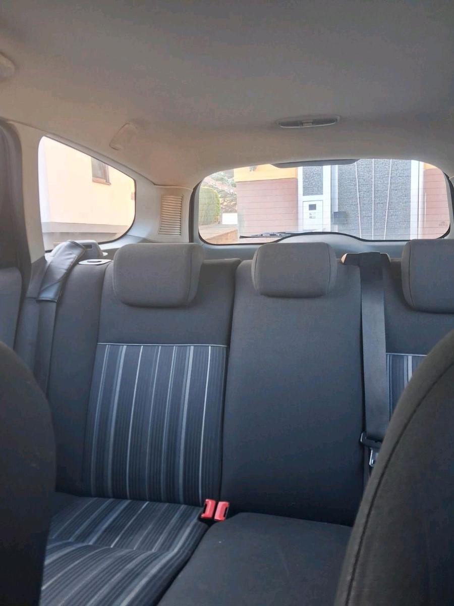 Ford Focus 2009 — photo 7