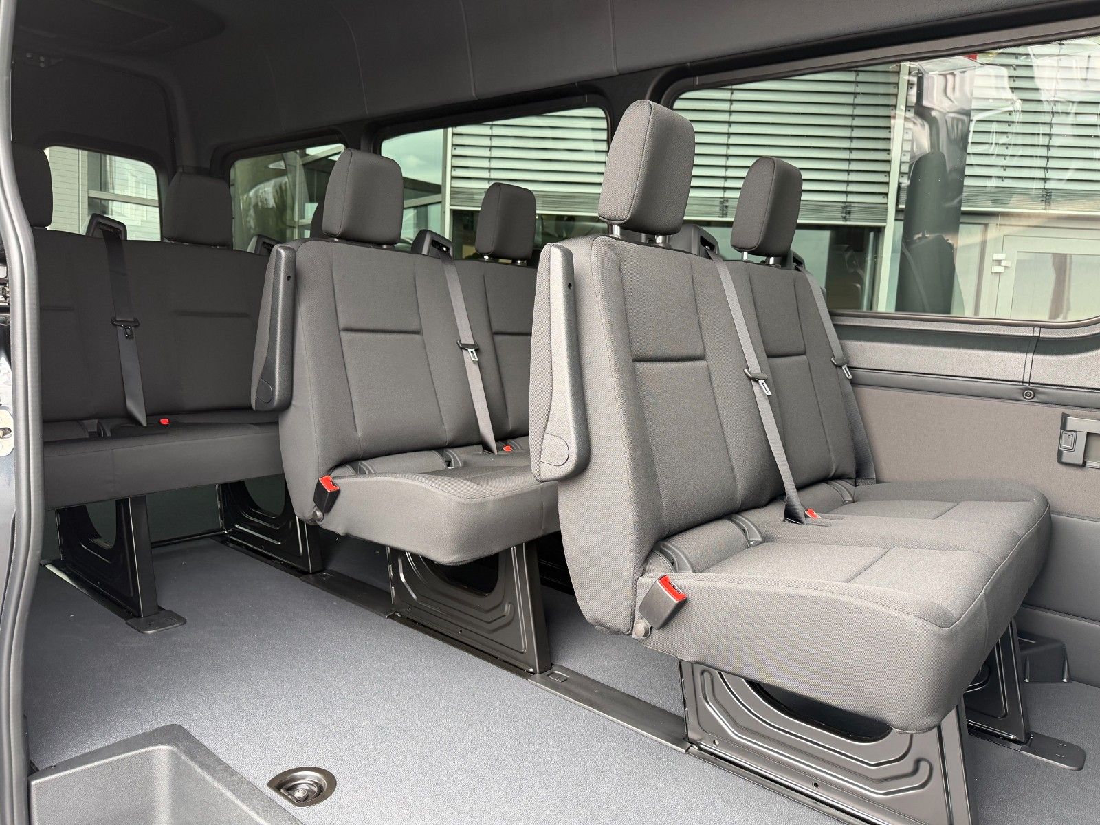 Fahrzeugabbildung Mercedes-Benz Sprinter 317 CDI 9G SELECT Stdh Dachklima LED