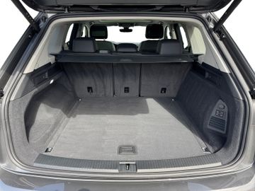 Volkswagen Touareg - 7