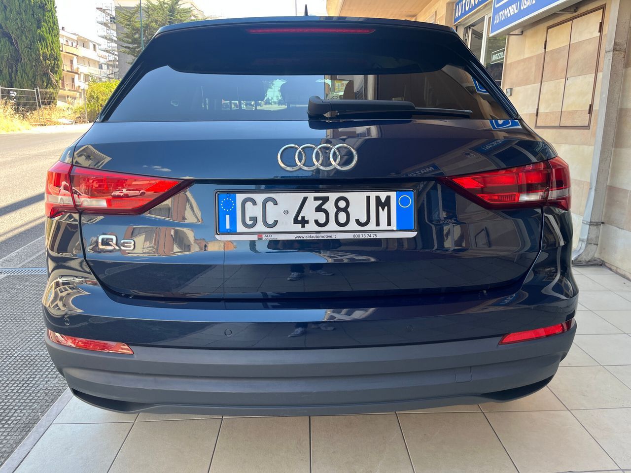 Audi Q3 35 TDI S tronic Business imagem 3