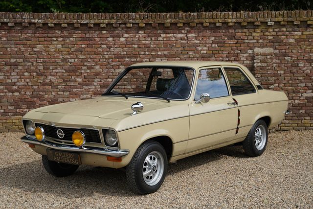 Opel Ascona Ascona-A 1200 S In the shade of "Gazellen