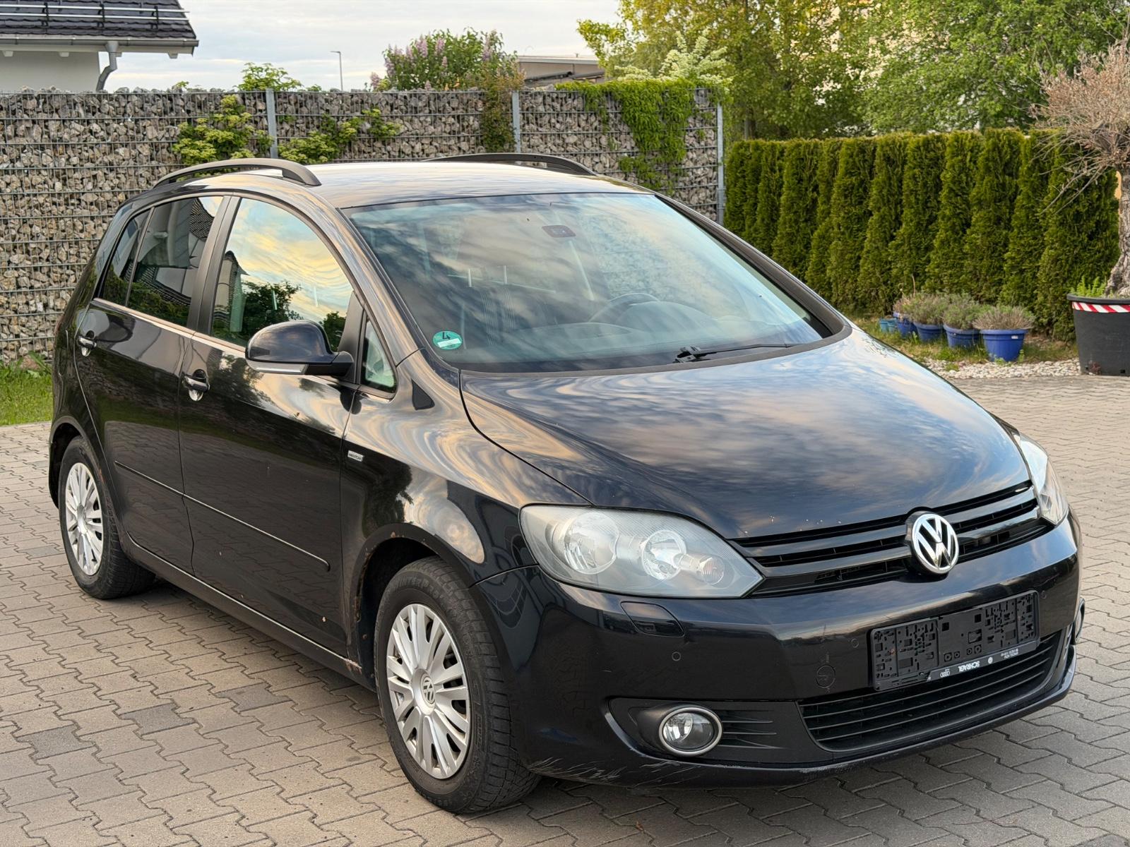 Volkswagen Golf Plus 1.6TDI Match*Klimaauto*Teilleder*Ahk*