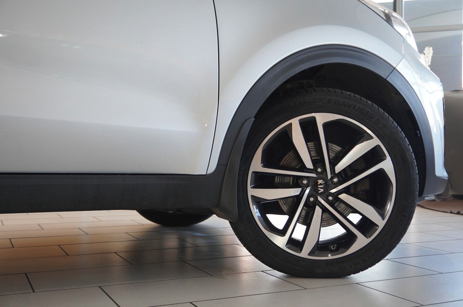 Fahrzeugabbildung Kia Sportage 1.6 CRDI 2WD DCT NAVI/LED/KAMERA/SH/AHK