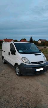 Opel Vivaro - gebrauchte Opel Vivaro aus dem Jahr 2004