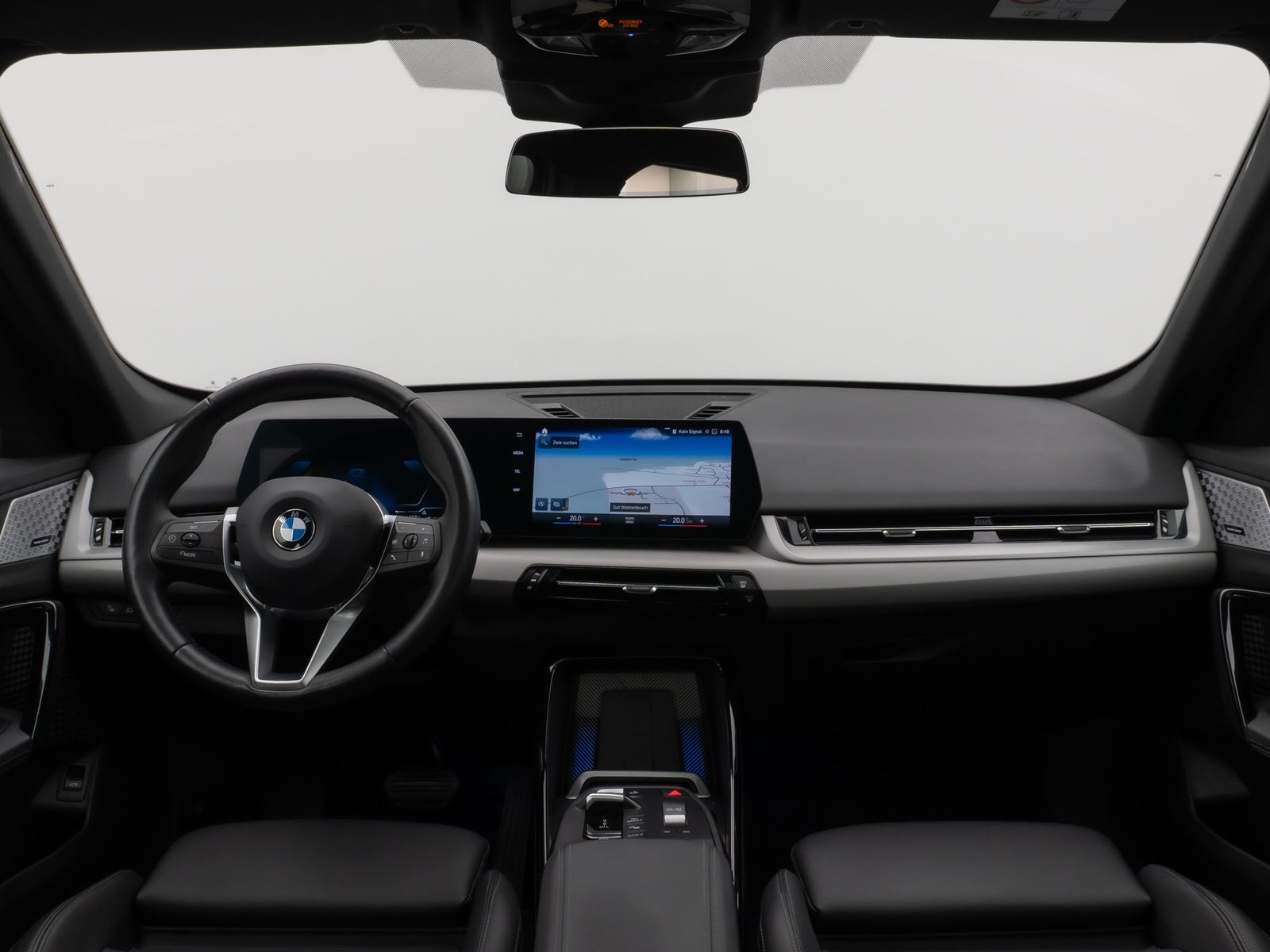 Fahrzeugabbildung BMW X1 sD18i Panorama Kamera DAB H/K Komfort Sport