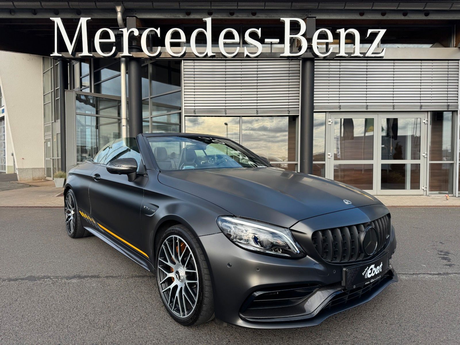 Fahrzeugabbildung Mercedes-Benz C 63 AMG S Cabrio+FinalEdition+Keramik+Carbon+