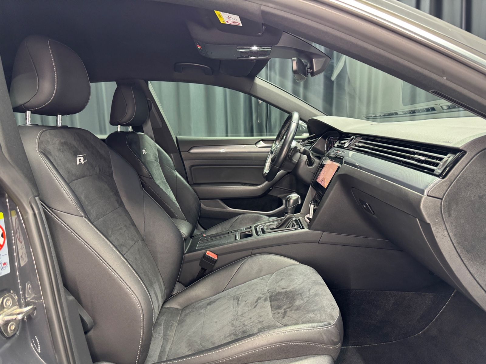 Fahrzeugabbildung Volkswagen Arteon R-Line|DSG|NAVI|ACC|DIGI-TACHO|1.HAND
