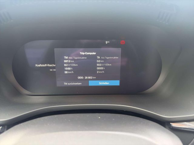 Volvo XC60 B5 AWD Plus Dark