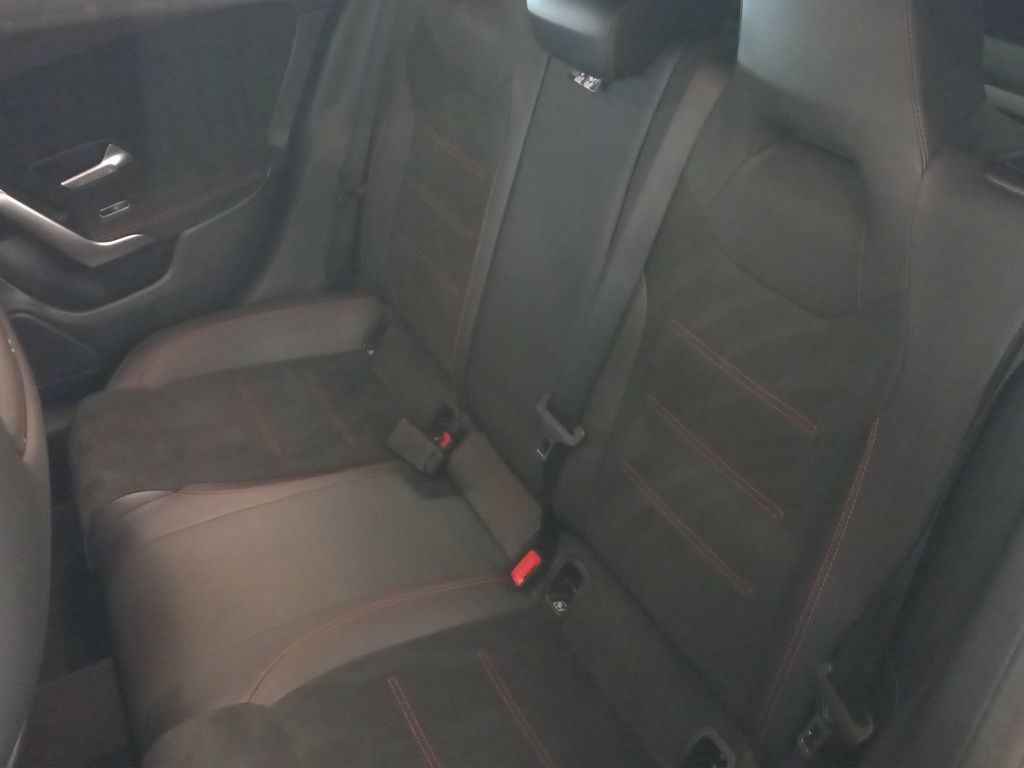 Fahrzeugabbildung Mercedes-Benz CLA 250 e Shooting Brake AMG Line*Pano-Dach*LED