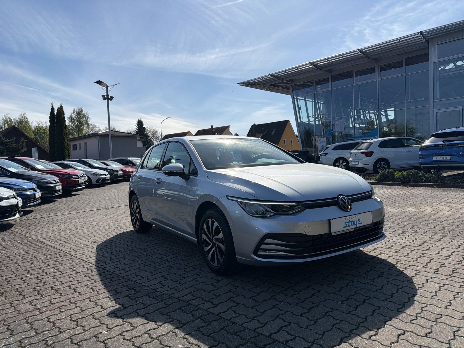 Golf Active eTSi DSG Navi AZV Kamera LED Standh 
