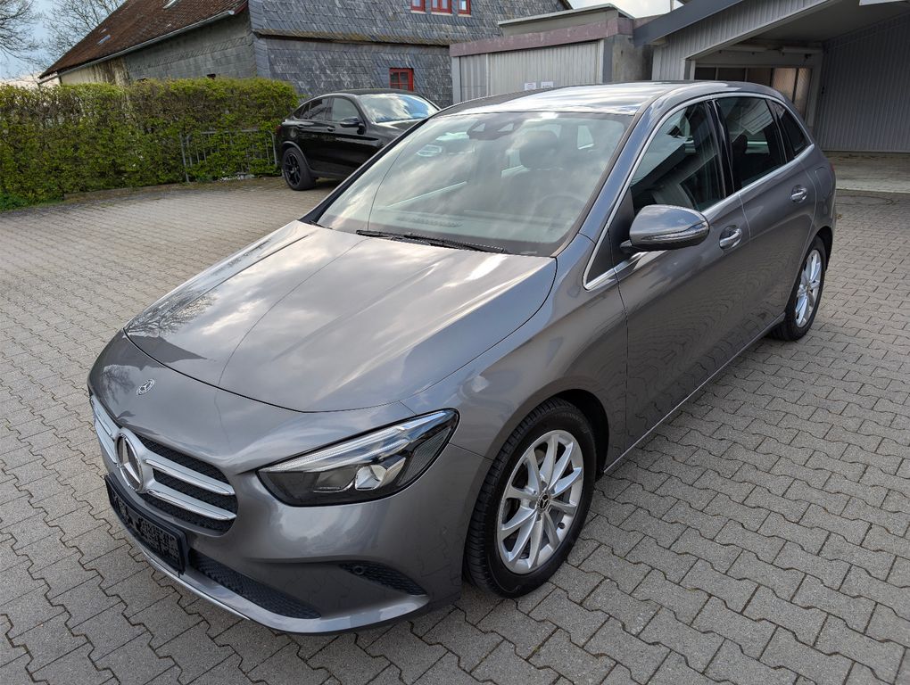 Image of Mercedes-Benz B 200