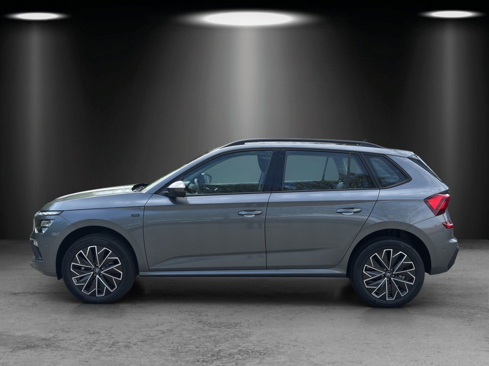 Fahrzeugabbildung SKODA Kamiq Tour 1,0 TSI 85 kW