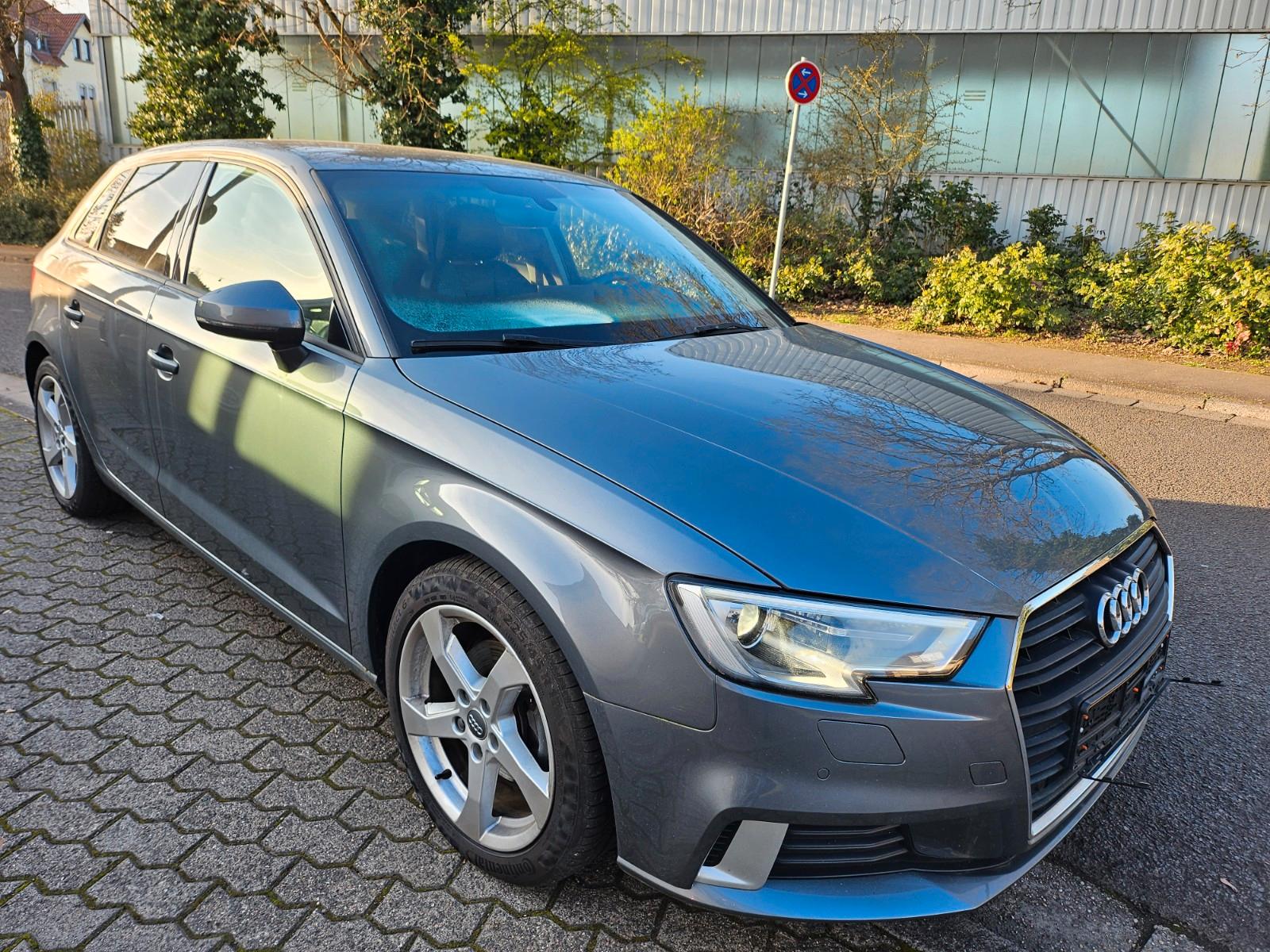 Audi A3 Sportback sport*AUTOMATIK*NAVI *LEDER*PDC*ALU