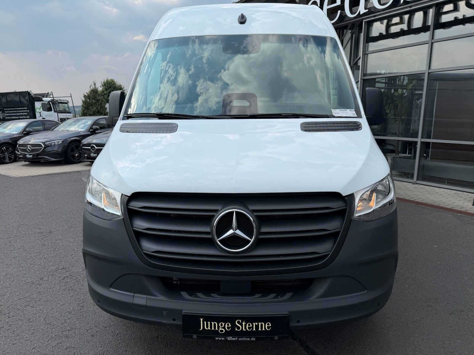 Fahrzeugabbildung Mercedes-Benz Sprinter 317 CDI 9G 4325 Klima AHK3,5to