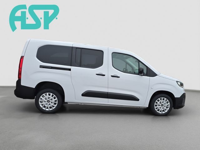 Fahrzeugabbildung Fiat Doblò Kombi L2 XL Länge 2 Rollstuhlrampe