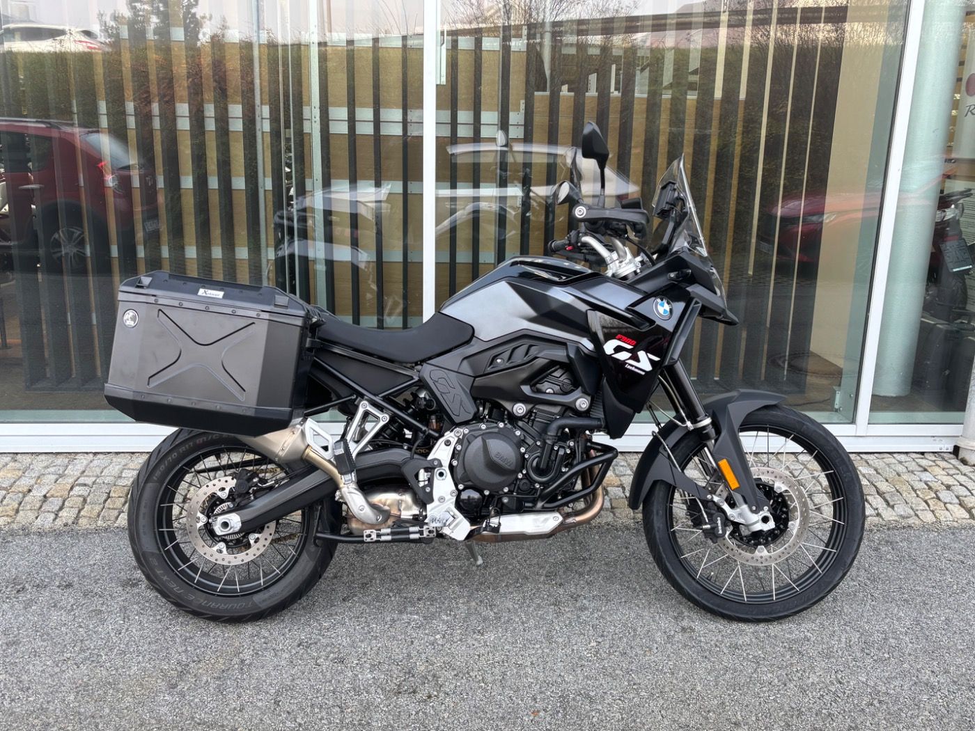 Fahrzeugabbildung BMW F 900 GS mit Kofferset