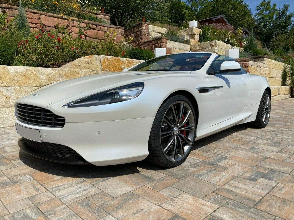 Aston Martin Virage