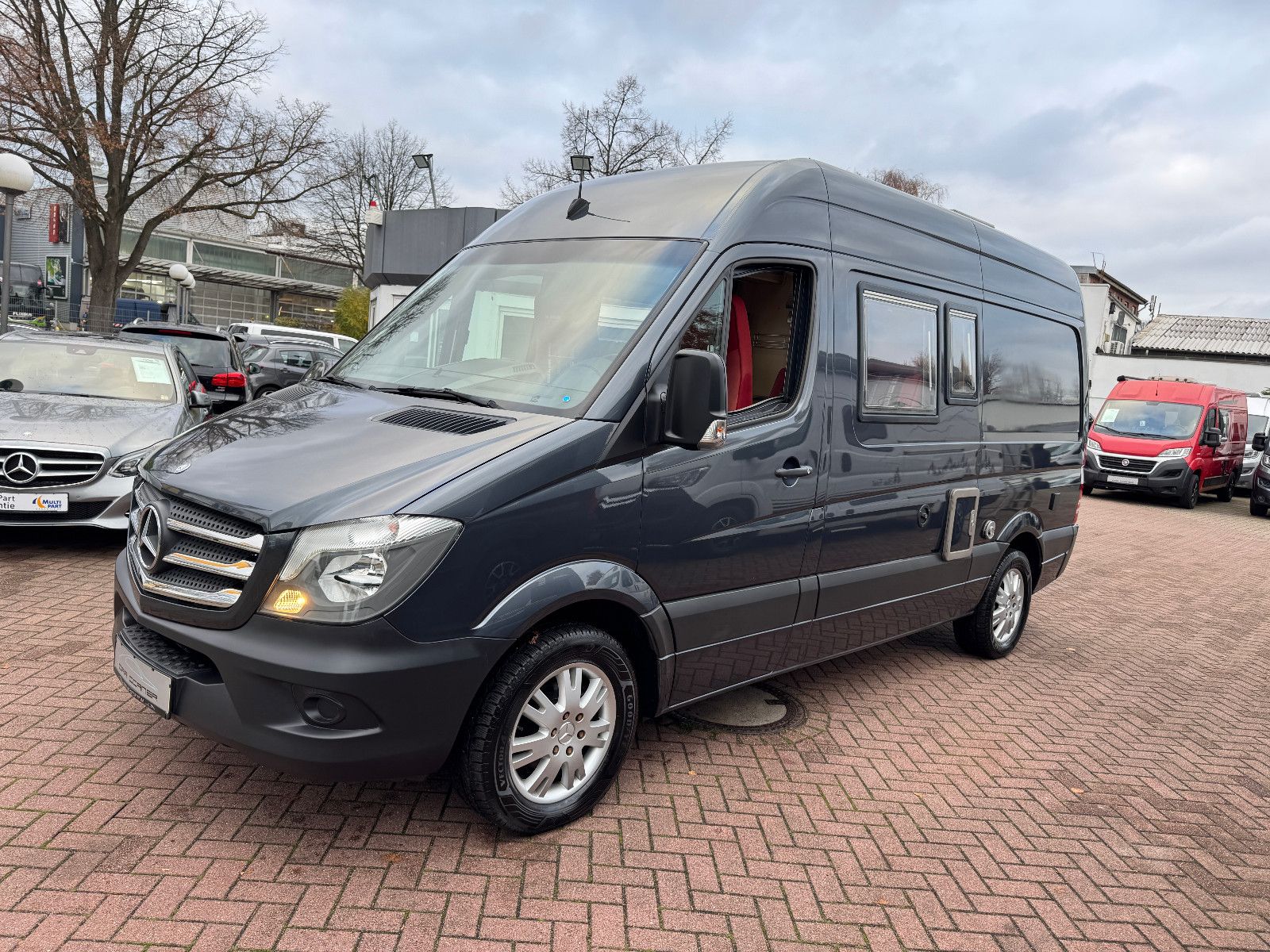 Fahrzeugabbildung La Strada REGENT S MERCEDES SPRINTER 7G-TRONIC SOLAR 1HAND