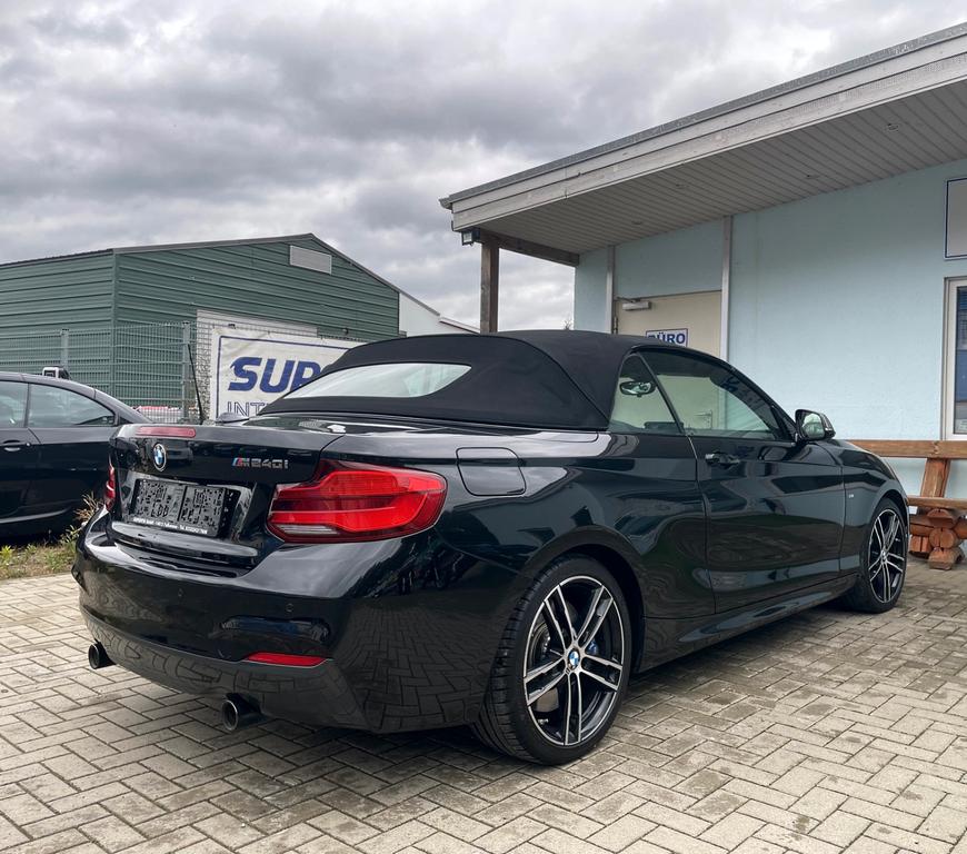 BMW M240i