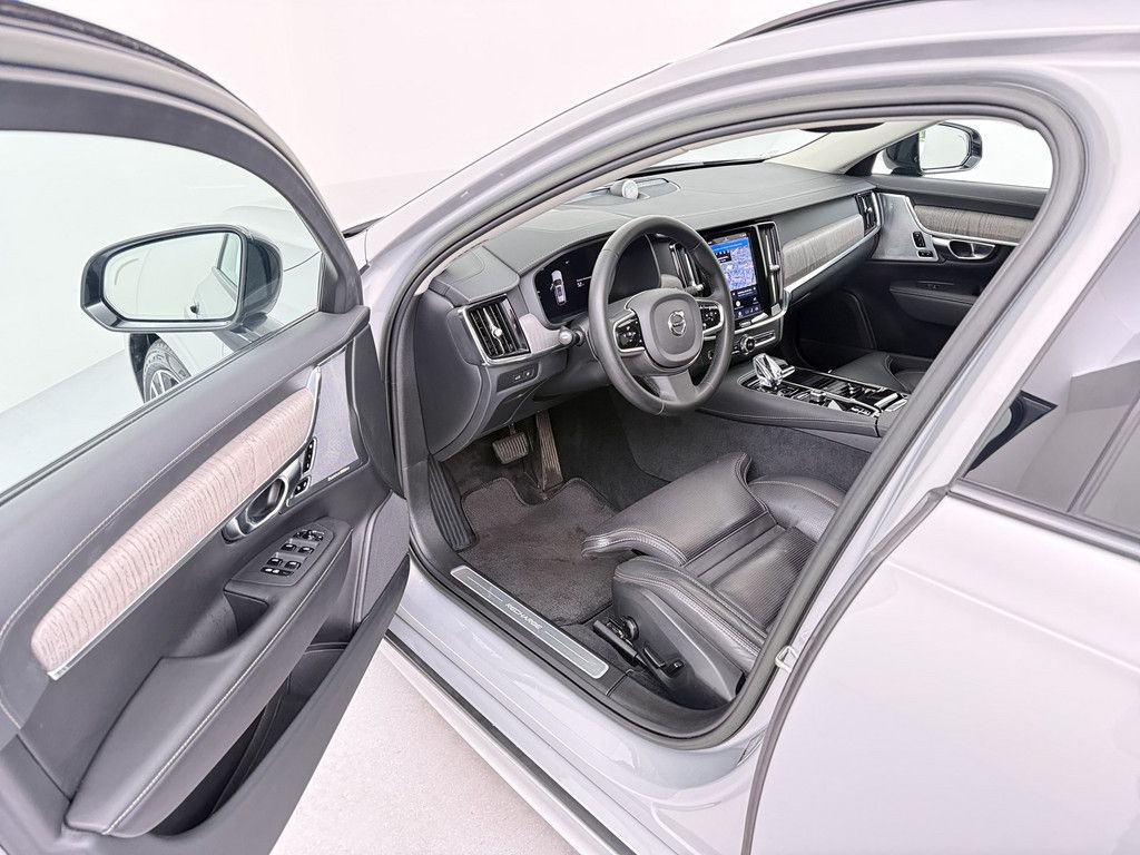 Volvo V90 T8 AWD Recharge Plug-In Hybrid Ultimate Dark foto 11