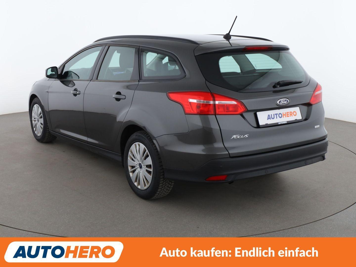 Ford Focus 1.0 EcoBoost Business*NAVI*TEMPO*PDC*SHZ*