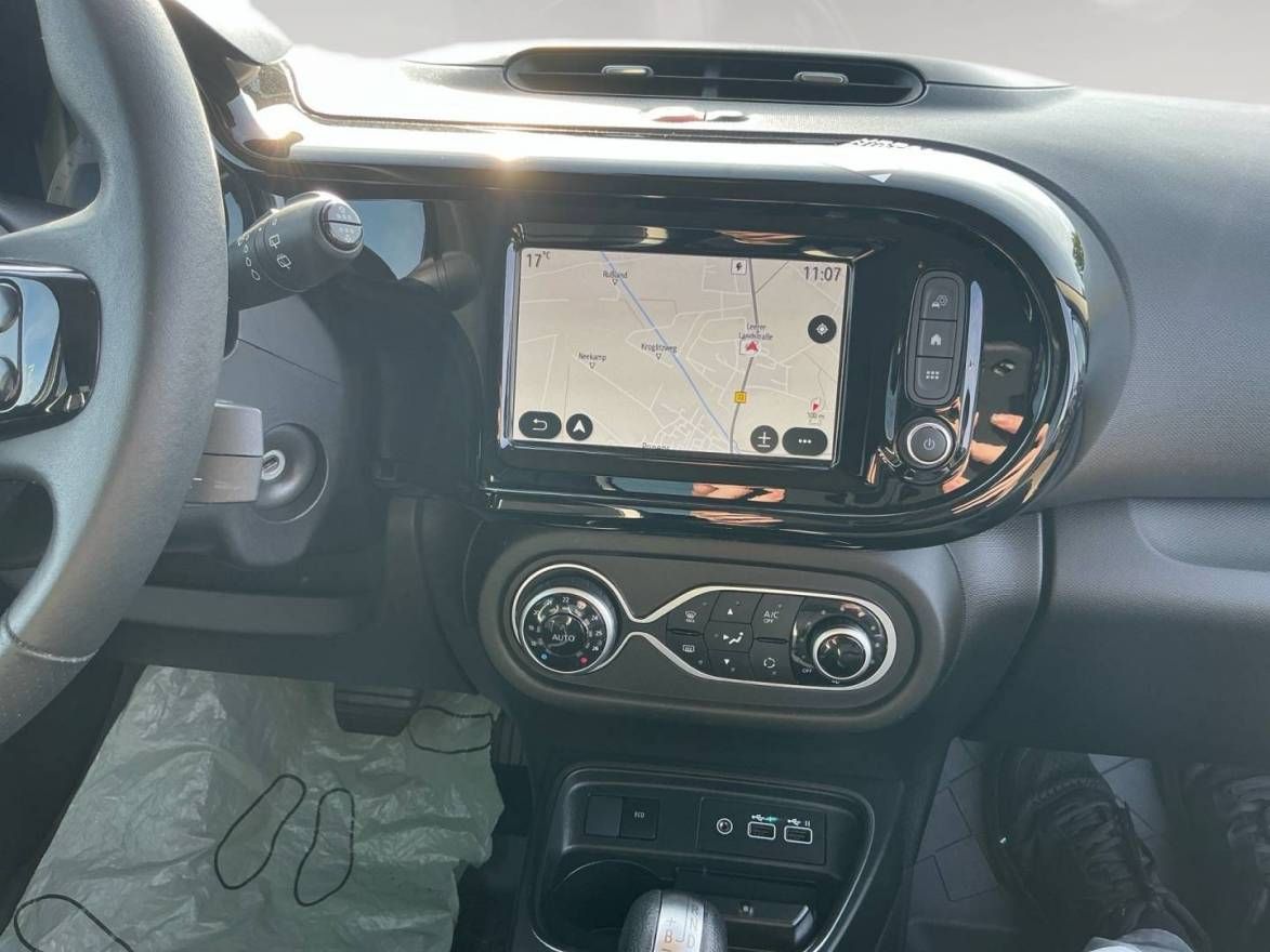 Fahrzeugabbildung Renault Twingo Electric URBAN NIGHT