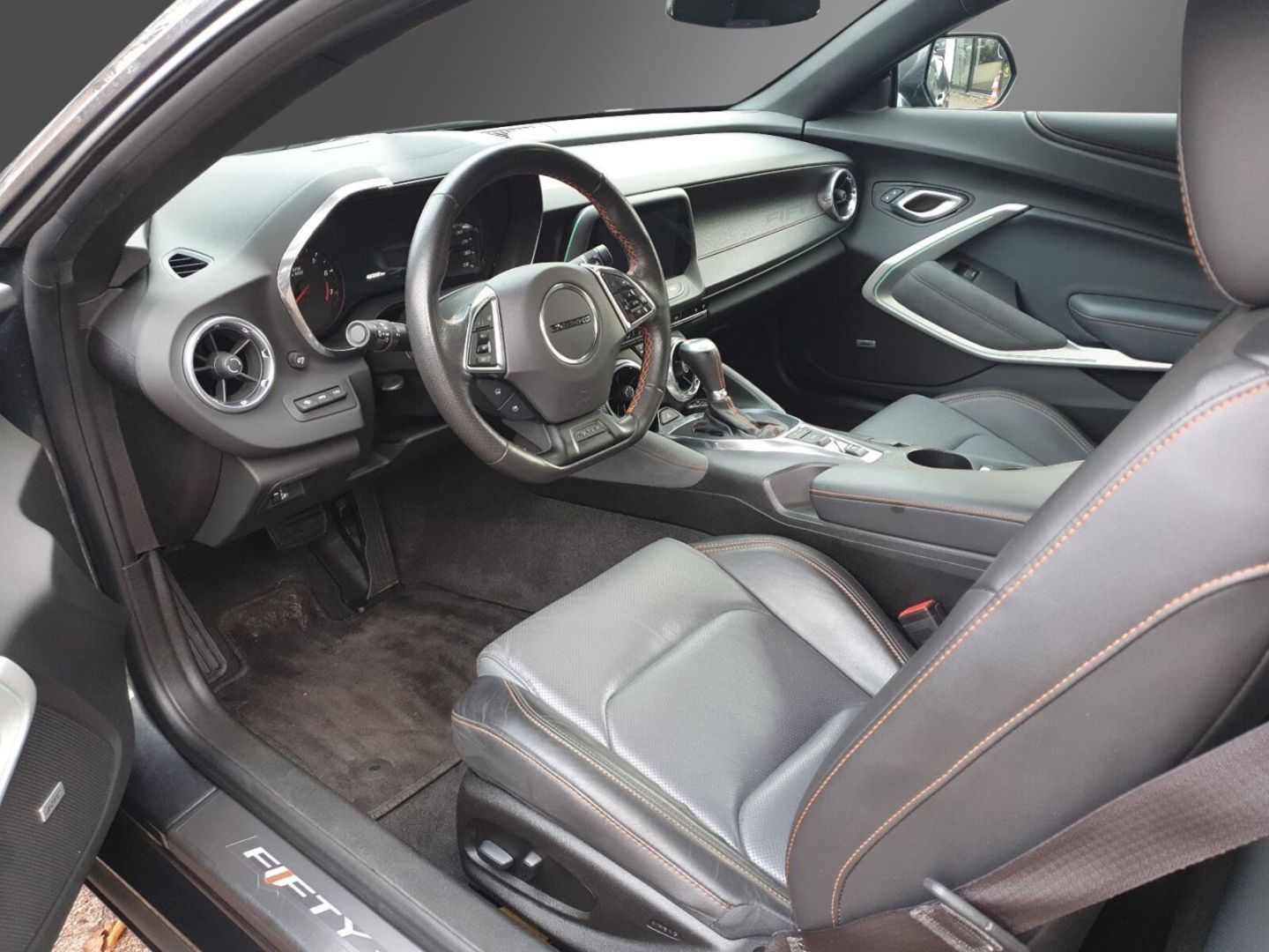 Fahrzeugabbildung Chevrolet Camaro Coupe 6.2 V8 50th Anniversary Edition