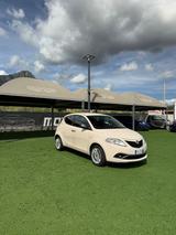Lancia Ypsilon 1.2 69 CV 5 porte GPL Ecochic Gol - mit LPG-Antrieb: Beige