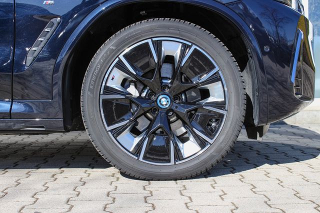 BMW iX3 IMPRESSIVE / SHADOW LINE / LASER / M-SPORT