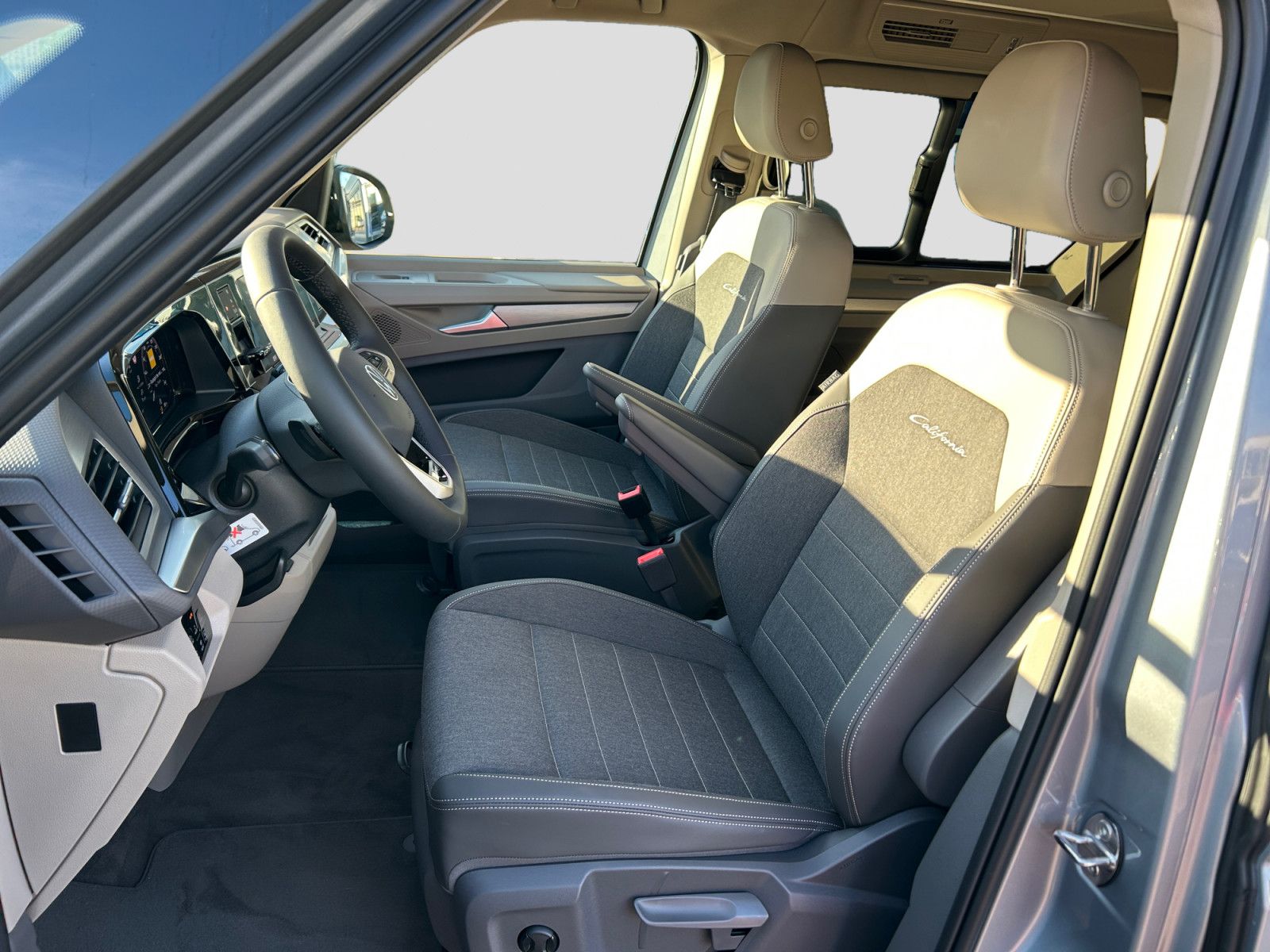 Volkswagen T7 California - Bild 10