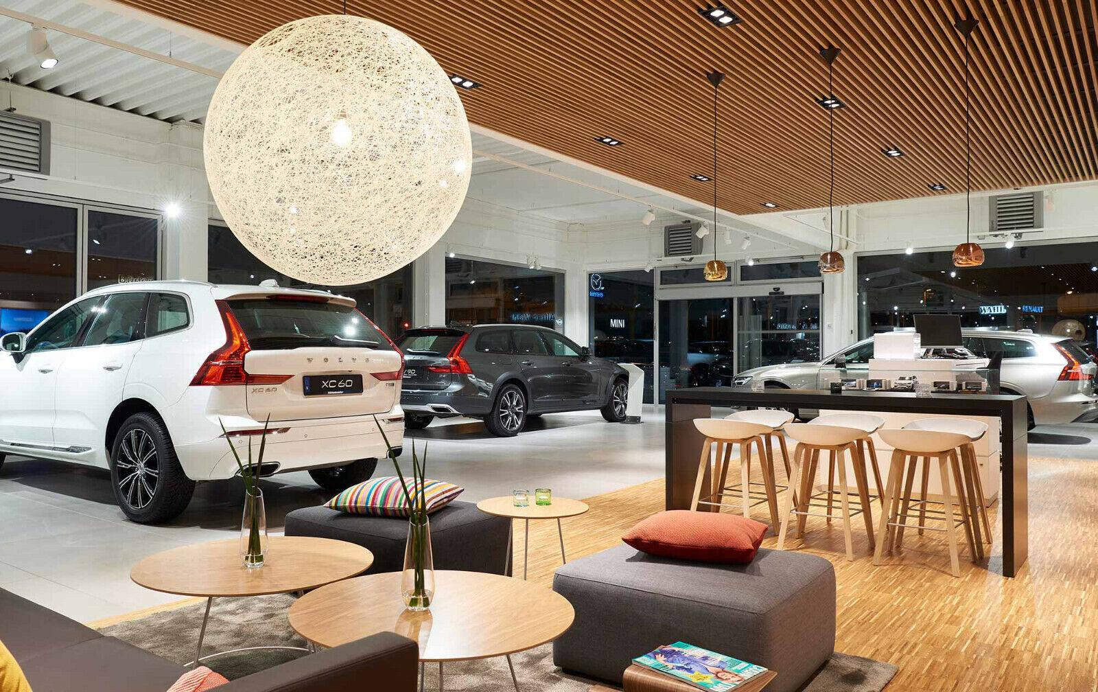 showroom-image-top
