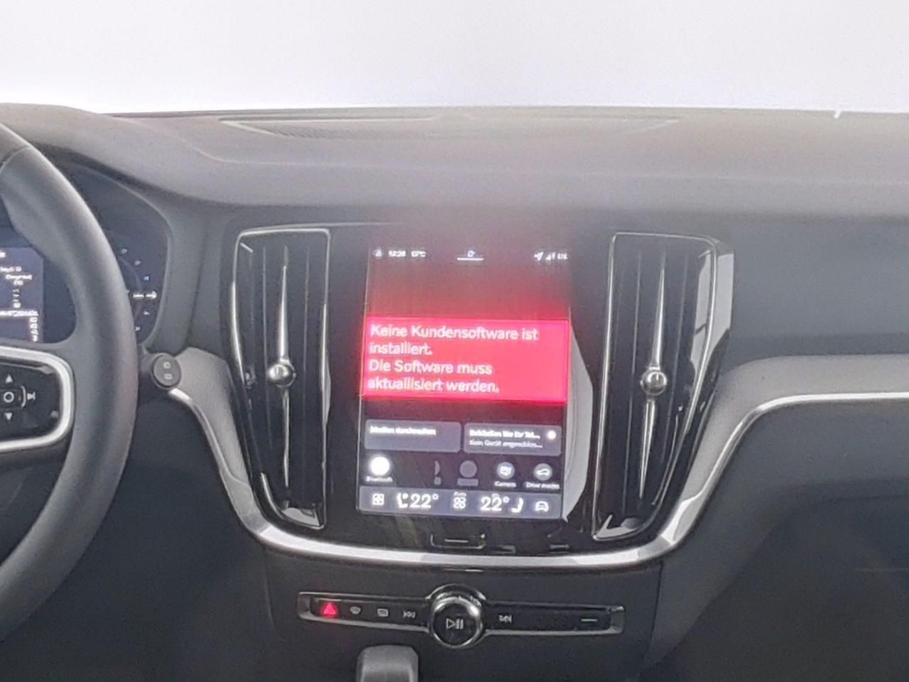 Fahrzeugabbildung Volvo V60 Kombi Plus Dark Recharge Plug-In Hybrid AWD