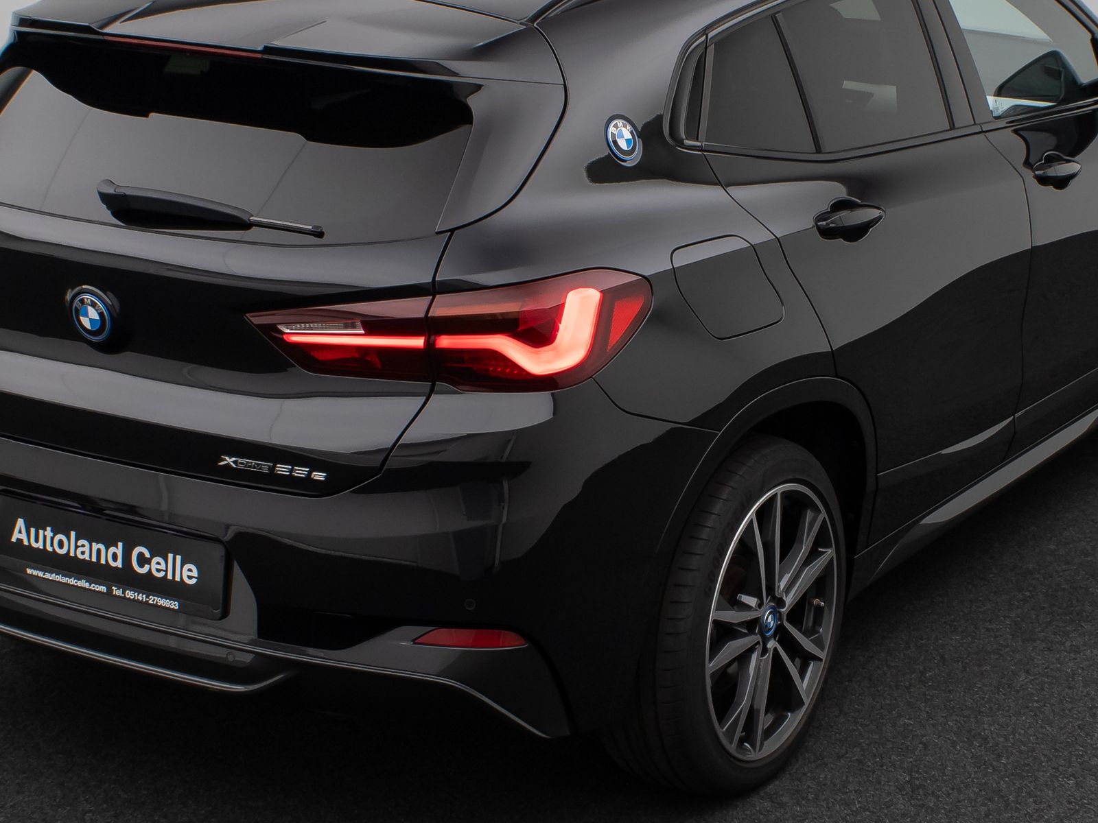 Fahrzeugabbildung BMW X2 xD25e M Sport HUD DAB Kamera Alarm Panorama