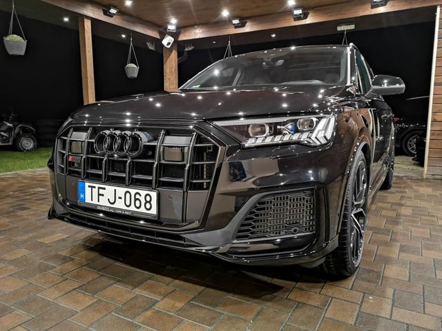 Audi SQ7 4.0 TFSI quattro