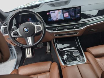 BMW X7 - 9